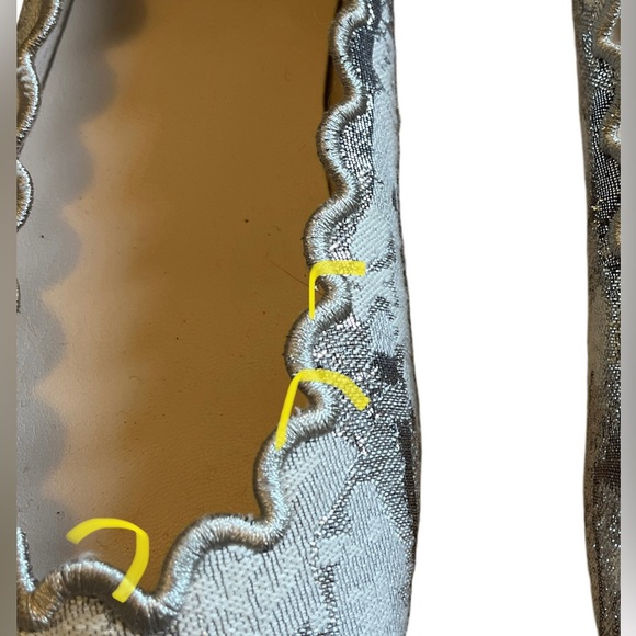 DKNY ooooo so shiny silver and white fabric flats with scalloped edges, tan heel - Picture 11 of 11